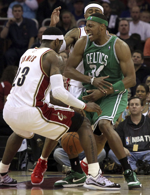 官方：广岛三箭任命前RB莱比锡助教巴托施高卢为球队新帅（官方：前RB莱比锡助教巴托施·高卢出任广岛三箭主帅）