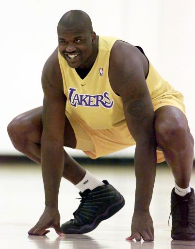 詹姆斯关键上篮锁定胜利（詹姆斯关键上篮定胜局）