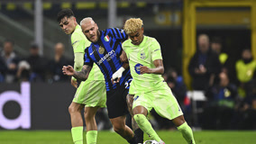 记者：雅克松不想回切尔西，但目前来说拜仁买断他可能性不大（记者透露：雅克松不愿回切尔西，拜仁买断前景暂不乐观）