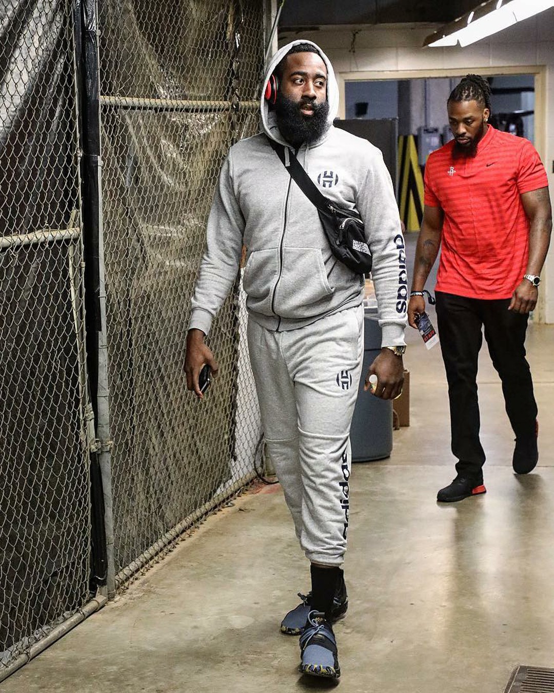 格里马尔多：上半场我们不得不追着本菲卡跑，还好最终赢了（格里马尔多：上半场被本菲卡牵着走，所幸最终取胜）