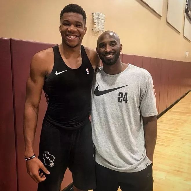 冲击力！阿门半场8中5贡献14分&罚球4中4 但有3失误（状态爆棚！阿门半场8投5中拿下14分，罚球4罚全中，但也有3次失误）