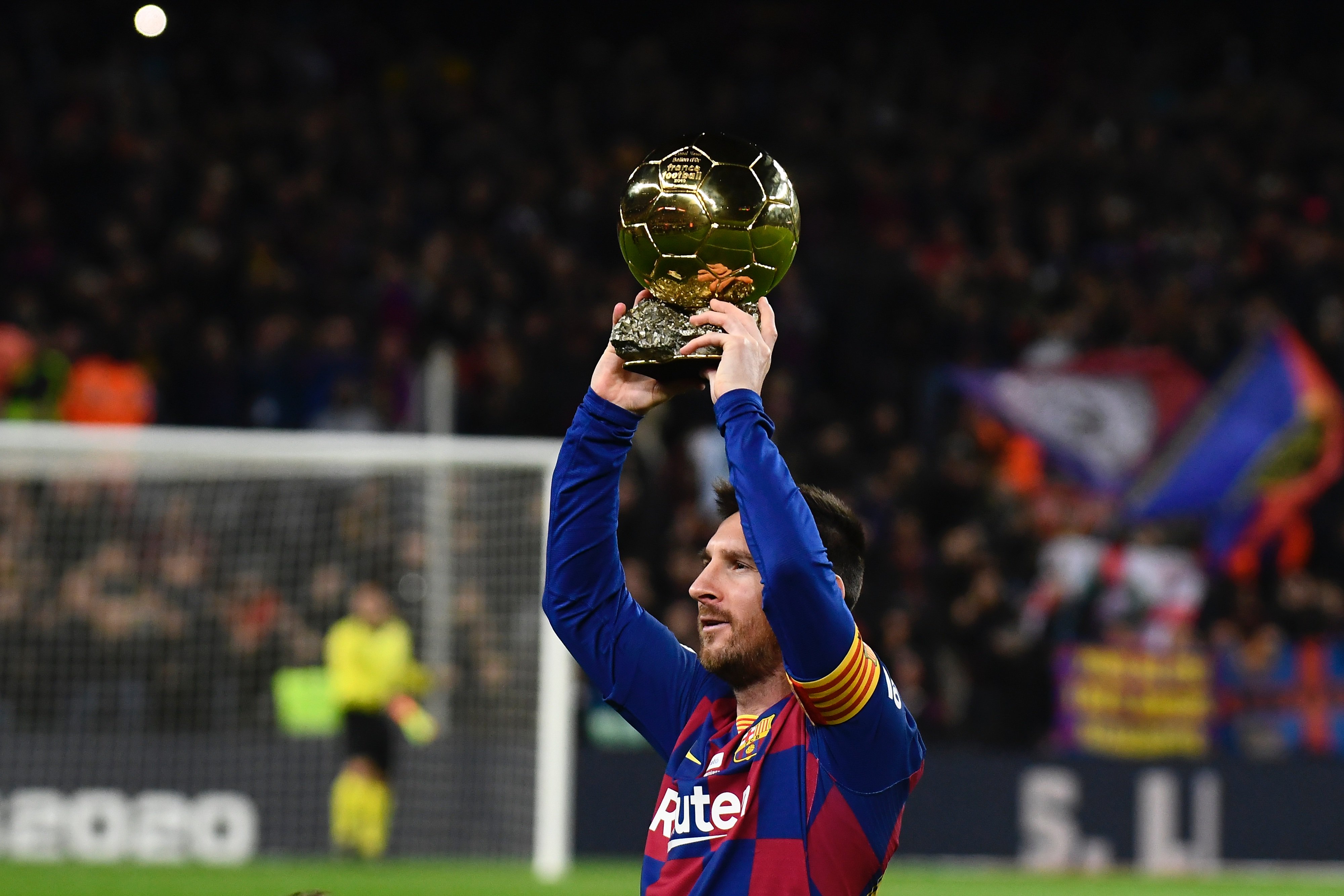 姆巴佩皇马前30场打进18球 C罗同期狂轰27球（姆巴佩皇马首30战进18球，C罗同期轰入27球）