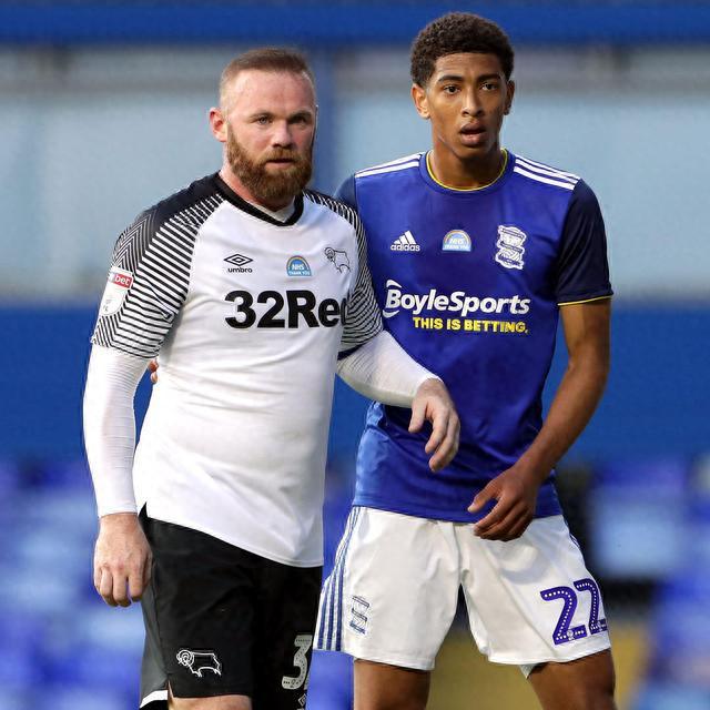 世体：巴萨仍考虑签格里马尔多；坎塞洛、穆尼奥斯也愿意加盟（世界体育报：巴萨仍在考虑引进格里马尔多，坎塞洛与穆尼奥斯也有加盟意向）