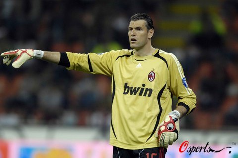 独行侠官宣：球队中锋莱夫利已成功接受了右脚手术（独行侠官方消息：中锋莱夫利右脚手术顺利完成）