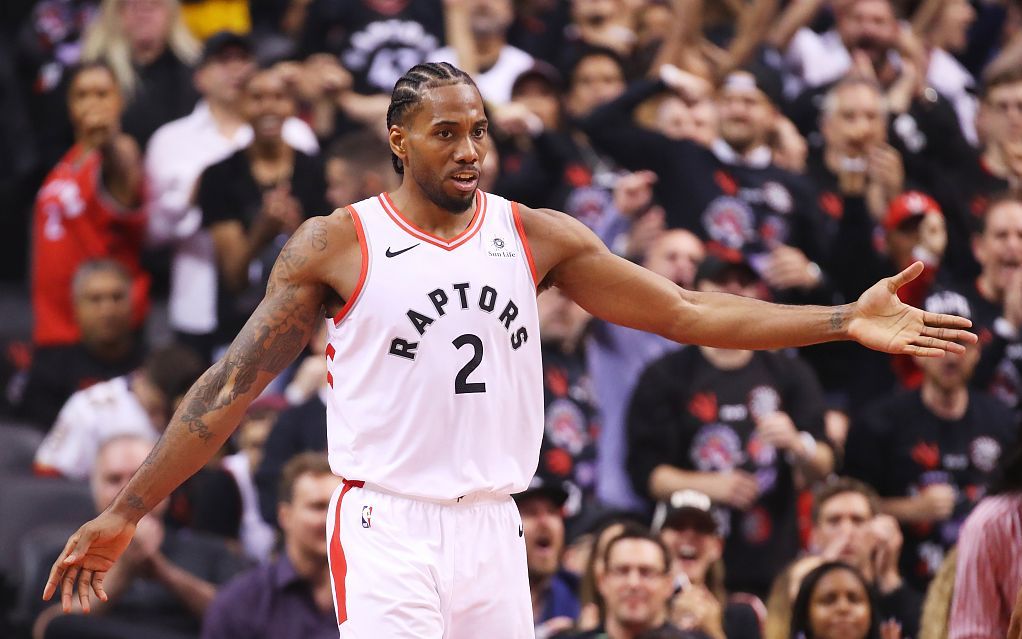 瓦拉内：现在的足球比赛太多了；未来可能会回皇马任职（瓦拉内感叹赛程过密，未来或重返皇马任职）