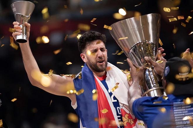 库里：我们第四节开局打得太糟了，以这种方式输球真的很难受（库里：第四节开局发挥太差，这样输球令人很难受）