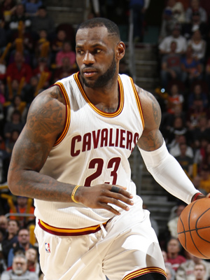 CBA揭幕战外援表现可圈可点，双方外援得分占比均超五成（CBA首战外援表现抢眼，双方外援得分占比均超过50%）