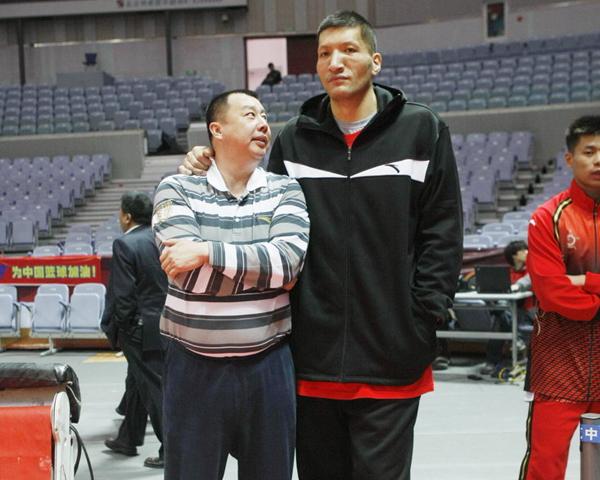 足球世界杯球场建设进入收尾阶段，安全标准升级（足球世界杯球场建设步入收官，安全标准全面升级）