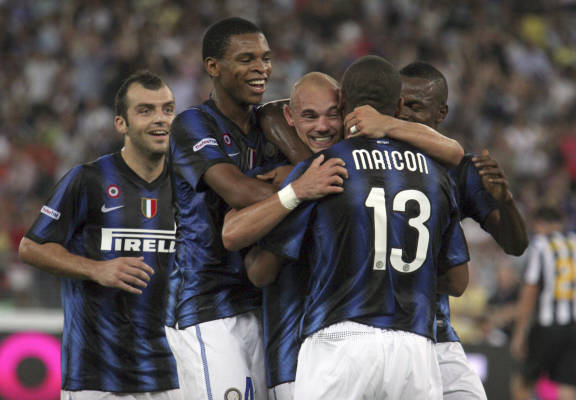 贝克汉姆夺冠宣言：你把球交给梅西，他就能创造机会！（贝克汉姆誓夺冠：把球交给梅西，机会自来！）