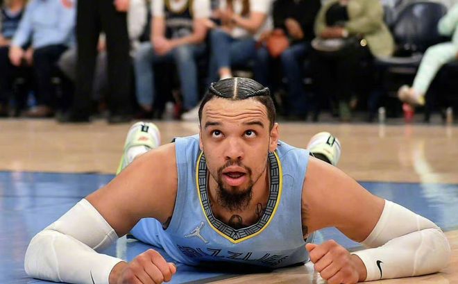 他刚在踢上港的比赛爆发，就被老东家解约离队，球迷建议来中超（刚在对阵上港一战爆发，却被老东家解约离队，球迷呼吁转投中超）