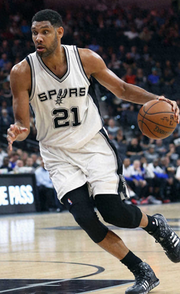 状态欠佳！迪亚洛半场3中1得到2分1篮板（手感低迷！迪亚洛半场3投仅中1，拿下2分1篮板）