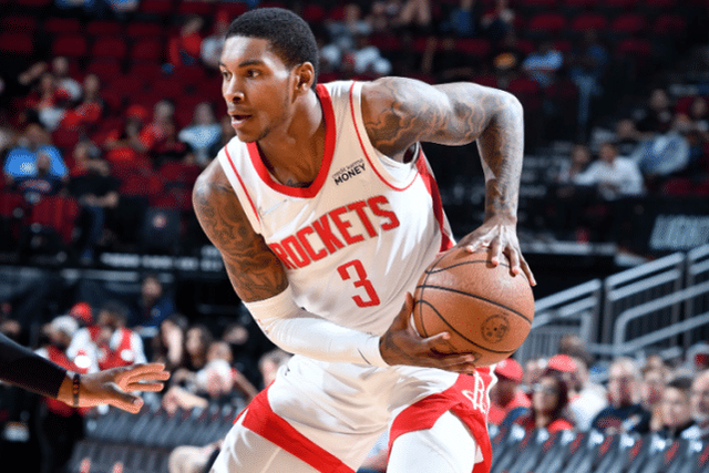 穆里尼奥：我们体能更充沛？这听起来像是借口，我们理应赢球（穆里尼奥：别拿体能当理由，这场比赛我们本该赢）