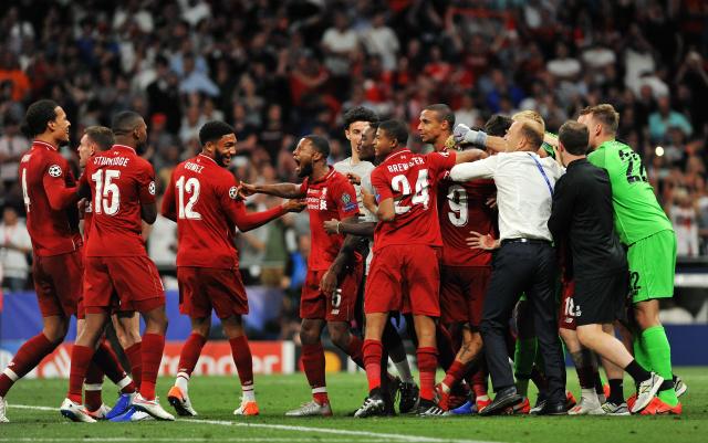 NBA每日最佳：爱德华兹空砍40+9，奎因33+三双生涯之夜（NBA今日最佳：爱德华兹轰40+9仍无奈吞败，奎因33分三双上演生涯之夜）