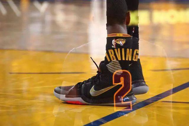 Sacha：巴黎没和布阿迪接触也没达成协议，里尔要价1亿（Sacha：巴黎尚未接触布阿迪、未达成协议，里尔标价1亿）