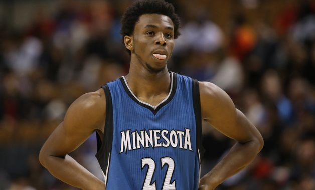 马卡：明年年初皇马将重启吕迪格的续约，双方期待再次合作（马卡报：皇马明年初将重启与吕迪格的续约谈判，双方均期待继续合作）