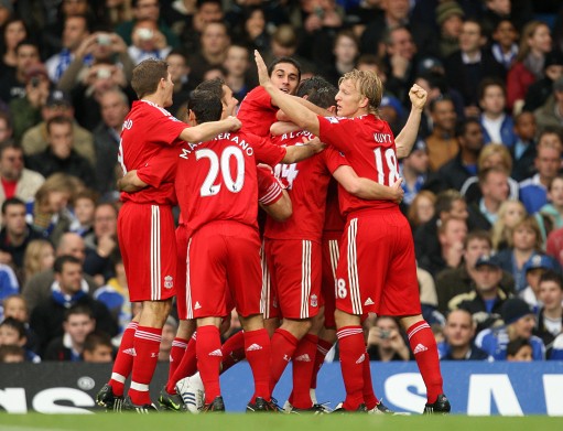 爆发冲突！火箭湖人第三阵容垃圾时间对抗后爆发冲突乱作一团（火箭VS湖人垃圾时间三阵激烈对抗酿冲突，现场一片混乱）