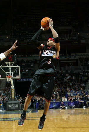 美媒评本世纪最佳阵：詹科库杜邓肯入选一阵，奥尼尔仅三阵（美媒评选本世纪最佳阵容：詹科库杜邓肯入一阵，奥尼尔仅列三阵）